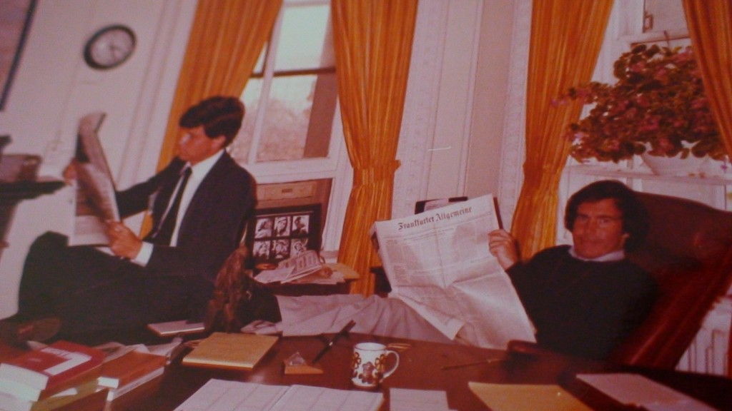 JBK_White_House_In_Larrabee